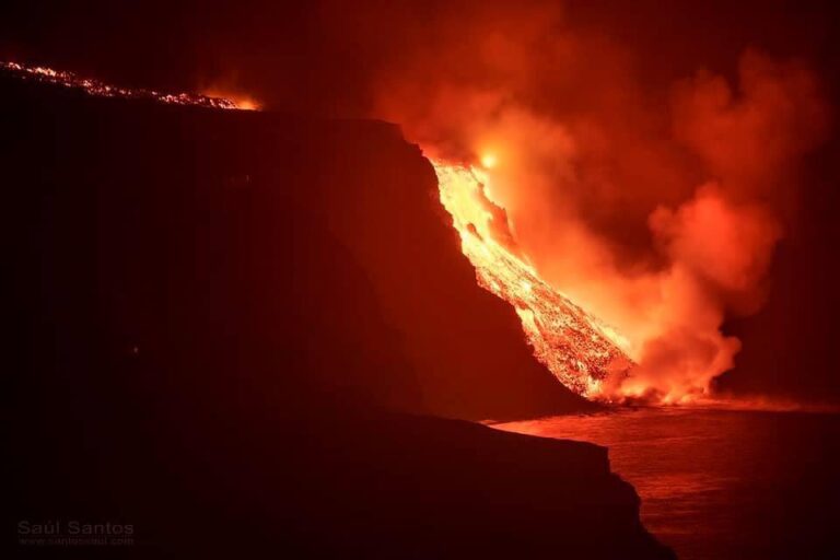 lava arriving sea