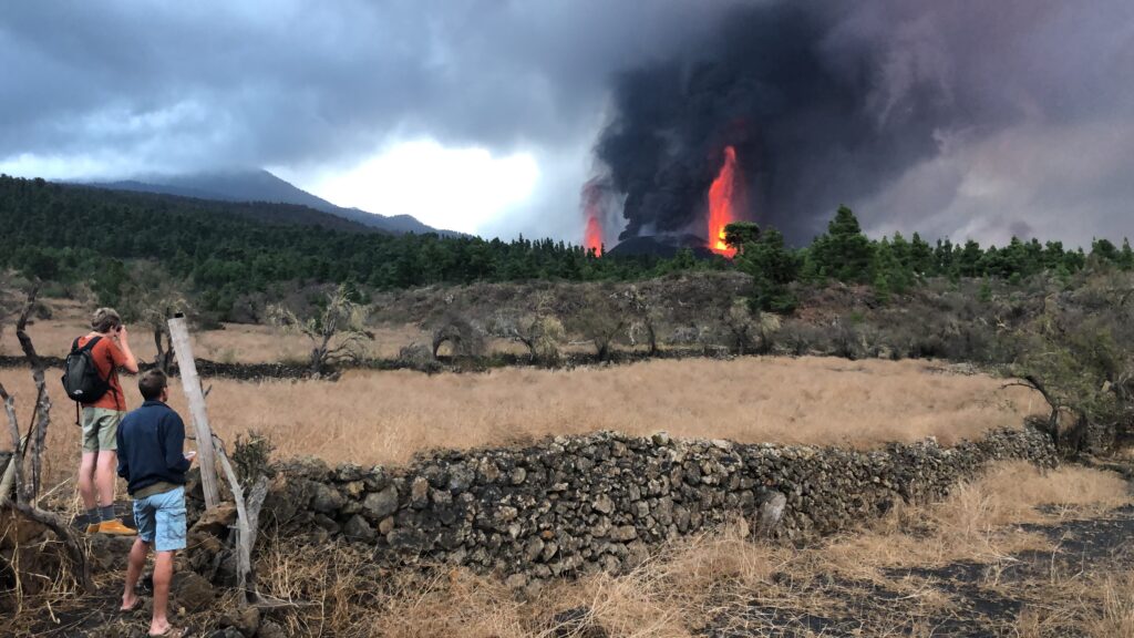 volcano eruption la palma 2021