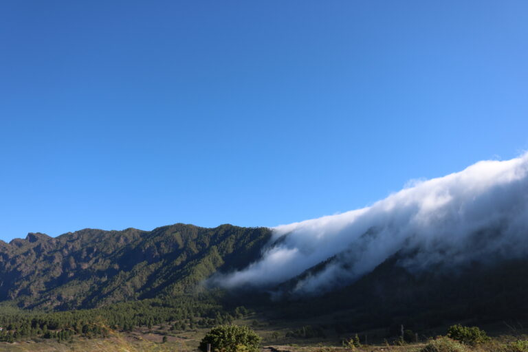 cascada de nubes